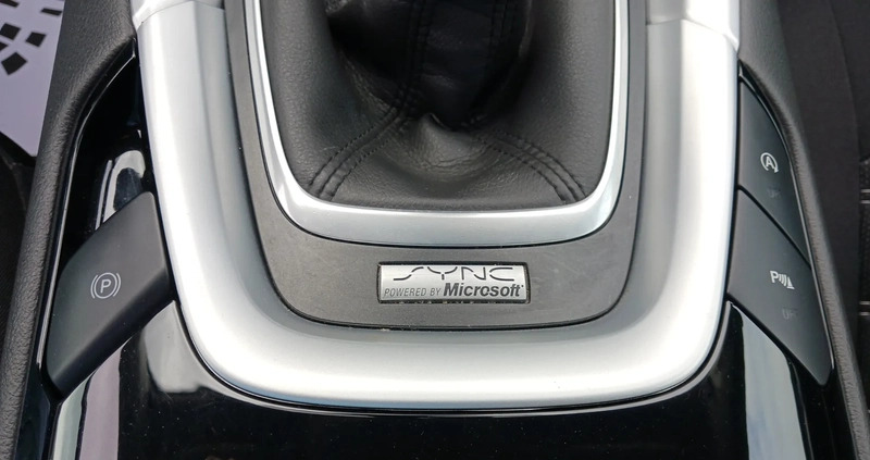 Ford Mondeo cena 57900 przebieg: 28288, rok produkcji 2015 z Maszewo małe 781